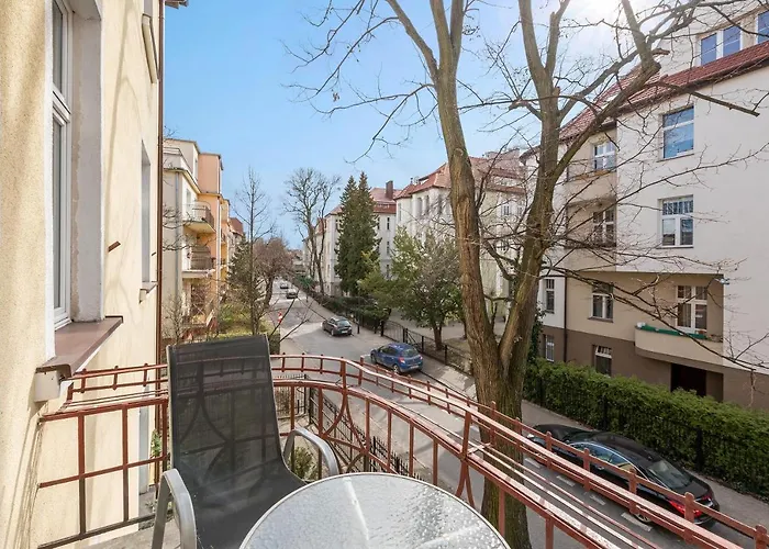 Grand s - Two Bedroom, 6 Person City Center